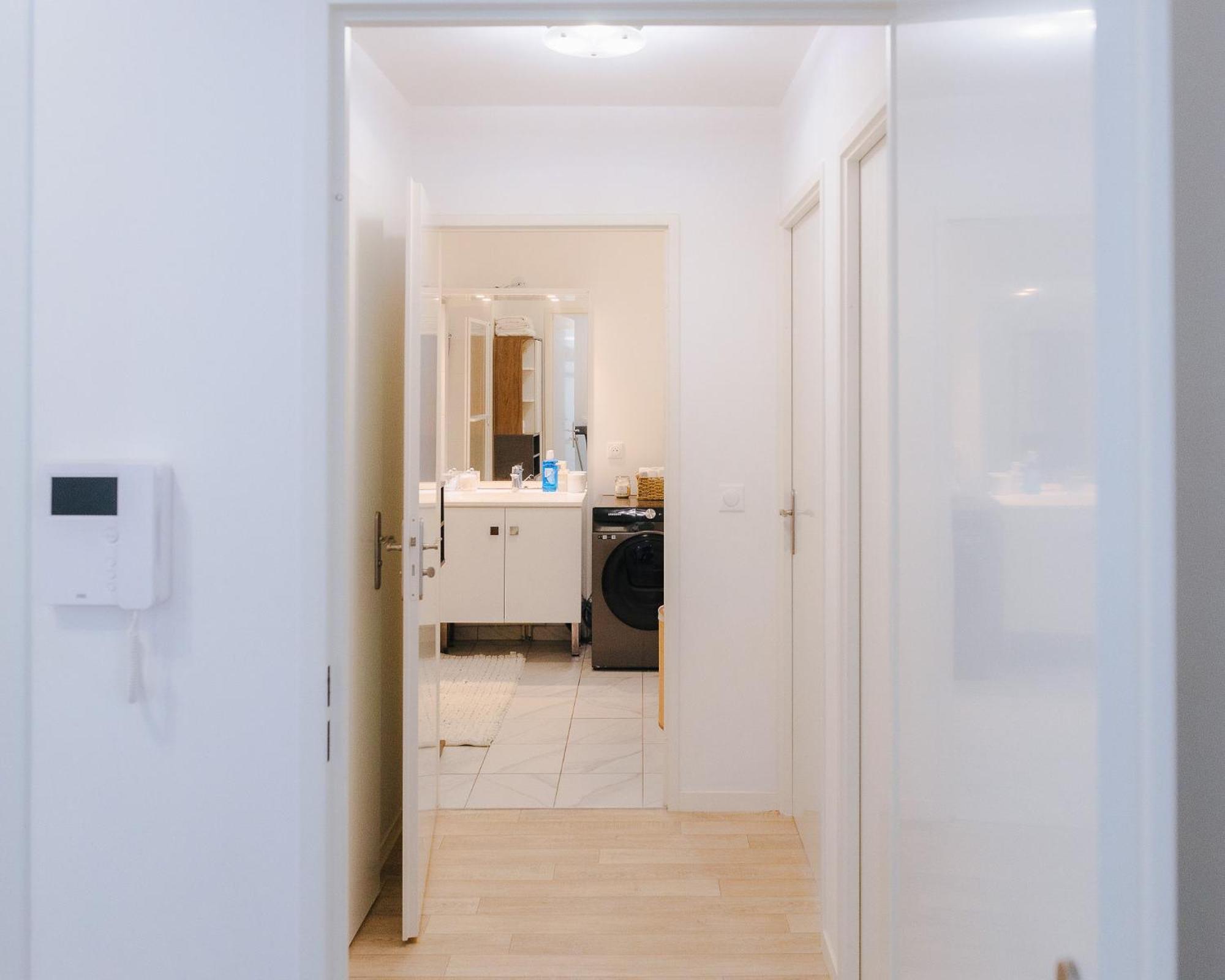 Appartement Luxueux, Neuf & Equipe A Versailles, Saint-Cyr-lʼÉcole Buitenkant foto