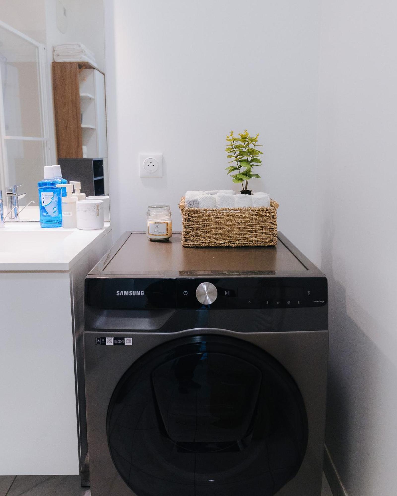 Appartement Luxueux, Neuf & Equipe A Versailles, Saint-Cyr-lʼÉcole Buitenkant foto