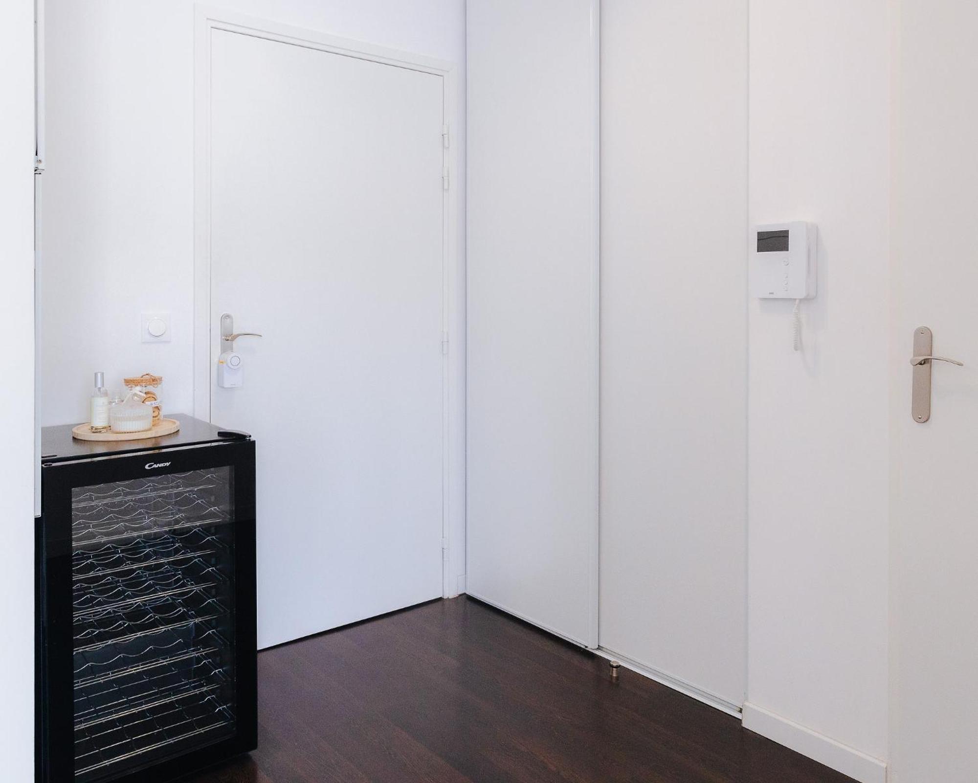 Appartement Luxueux, Neuf & Equipe A Versailles, Saint-Cyr-lʼÉcole Buitenkant foto