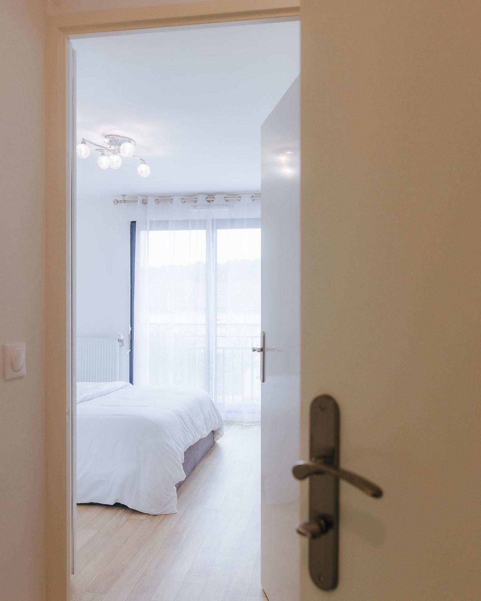 Appartement Luxueux, Neuf & Equipe A Versailles, Saint-Cyr-lʼÉcole Buitenkant foto