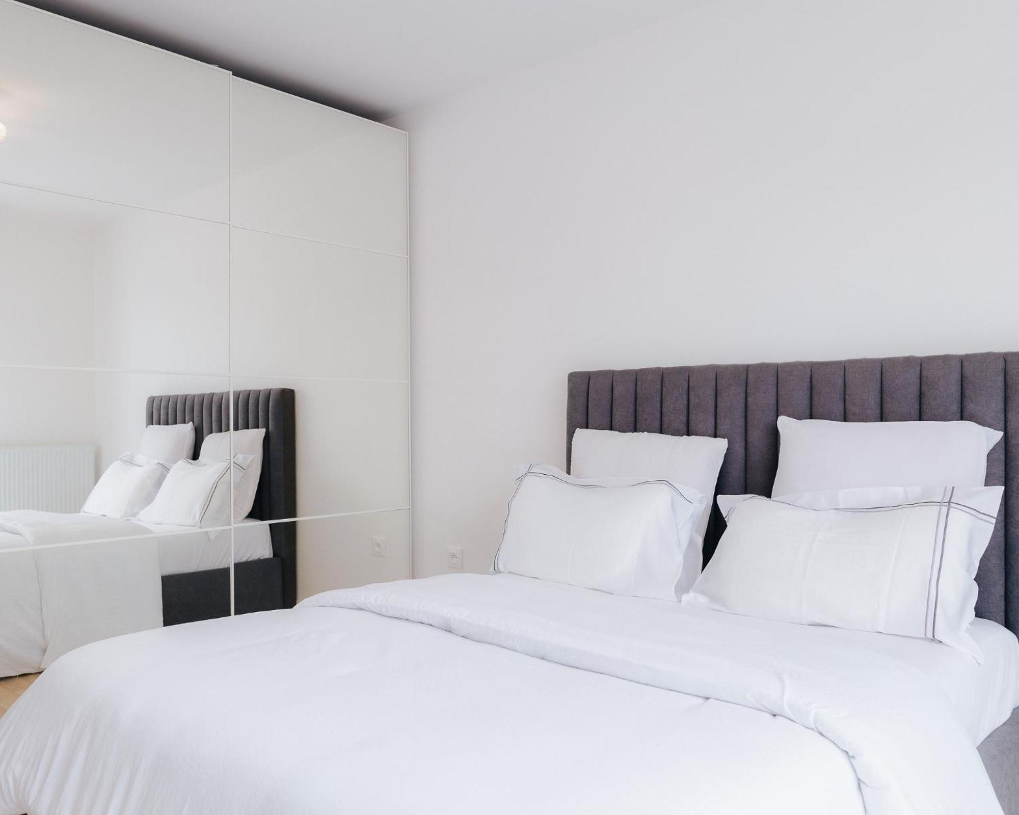 Appartement Luxueux, Neuf & Equipe A Versailles, Saint-Cyr-lʼÉcole Buitenkant foto