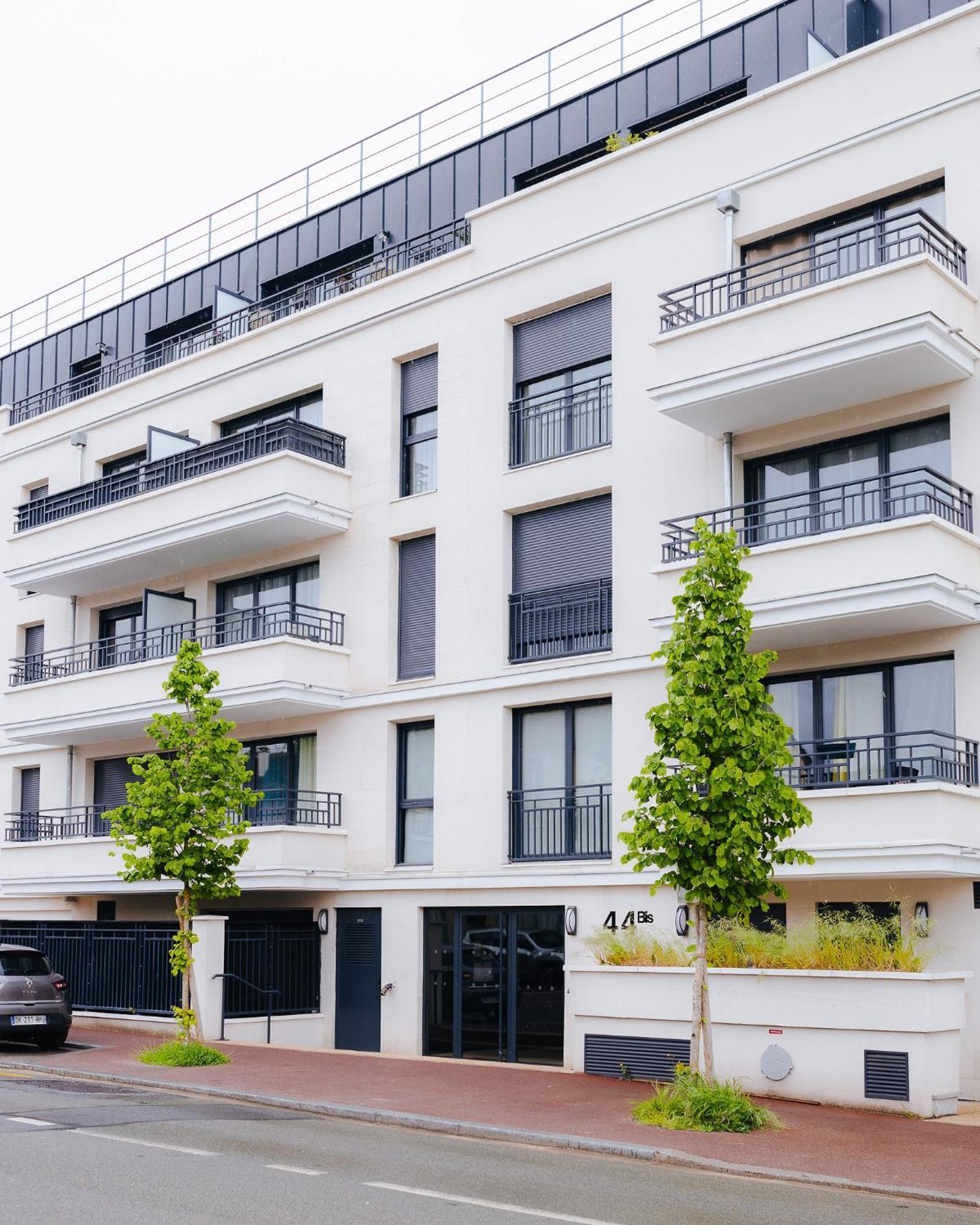 Appartement Luxueux, Neuf & Equipe A Versailles, Saint-Cyr-lʼÉcole Buitenkant foto